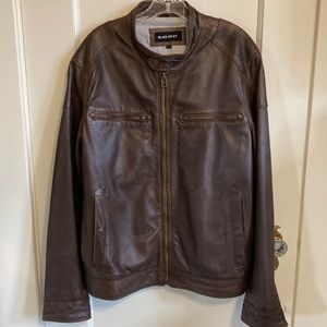 Black rivet men’s leather jacket